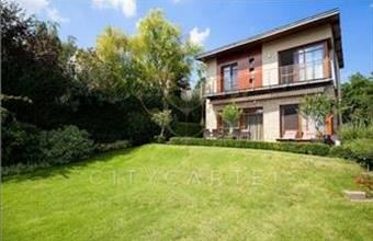 Eladó Budapest XI. kerületi családi ház hirdetés (49676544)