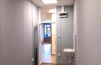 Kiadó Ózdi üzlethelyiség utcafronton hirdetés (45437372)