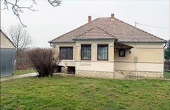 Eladó Nagyalásonyi családi ház hirdetés (84122631)