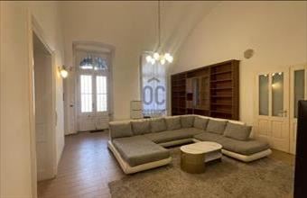 Kiadó Budapest V. kerületi tégla lakás hirdetés (73344736)