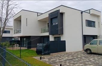 Eladó Siófoki tégla lakás hirdetés (88345327)