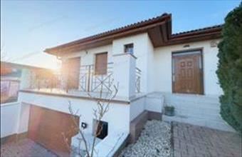 Eladó Hévízi családi ház hirdetés (75737843)