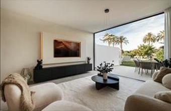 Eladó Spanyolországi sorház hirdetés (26693388)