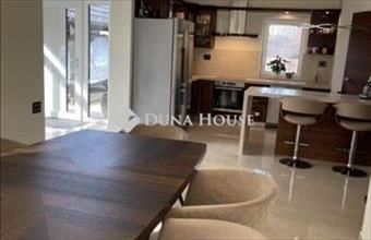 Eladó Velencei családi ház hirdetés (13619878)