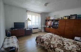 Eladó Úri családi ház hirdetés (53742352)