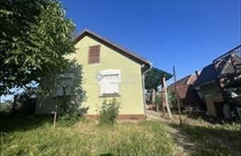 Eladó Úri családi ház hirdetés (94267659)