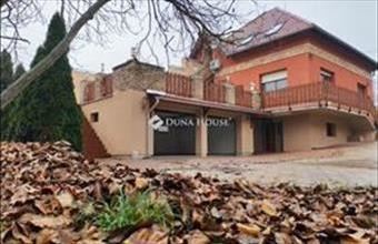 Eladó Gödöllői családi ház hirdetés (92273239)