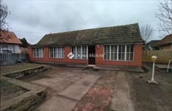 Eladó Nagykátai családi ház hirdetés (36733245)