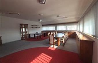 Kiadó Szegedi iroda irodaházban hirdetés (44425229)