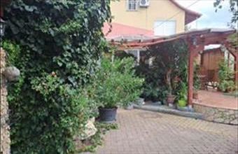 Eladó Budapest III. kerületi családi ház hirdetés (14245753)