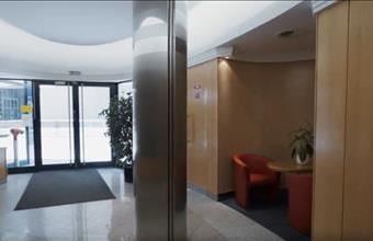 Kiadó Budapest II. kerületi iroda irodaházban hirdetés (13298474)