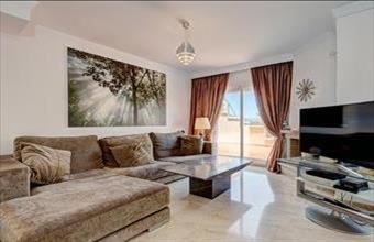 Eladó Spanyolországi sorház hirdetés (49177924)