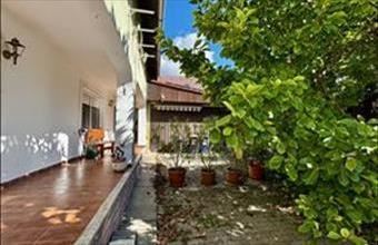 Eladó Budapest III. kerületi családi ház hirdetés (35438833)