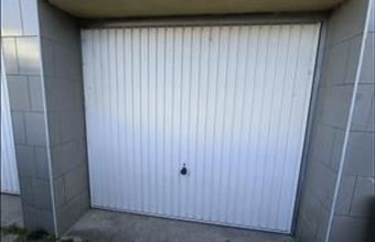 Kiadó Nyíregyházai egyedi garázs hirdetés (57277626)