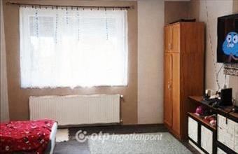 Eladó Szalkszentmártoni családi ház hirdetés (62547493)