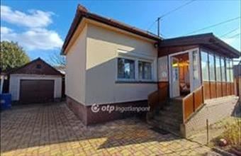 Eladó Százhalombattai családi ház hirdetés (69979897)