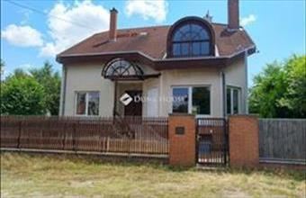 Eladó Dunaharaszti családi ház hirdetés (77926349)