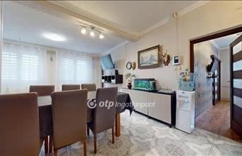 Eladó Nyírbátori családi ház hirdetés (73915481)