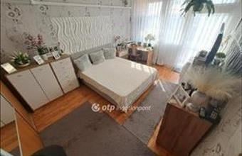 Eladó Nyíregyházai panel lakás hirdetés (24754227)