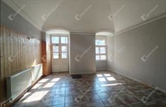 Eladó Szombathelyi üzlethelyiség utcafronton hirdetés (45447347)