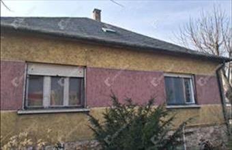 Eladó Komáromi családi ház hirdetés (33237424)