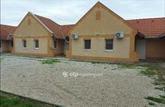 Eladó Dávodi hotel, szálloda, panzió hirdetés (63778386)