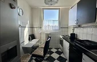 Eladó Budapest XX. kerületi csúsztatott zsalus lakás hirdetés (42355974)