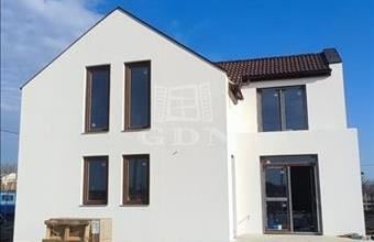 Eladó Tiszaszigeti családi ház hirdetés (25235494)