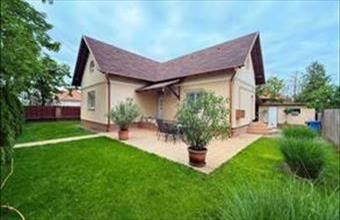 Eladó Debreceni családi ház hirdetés (75371727)