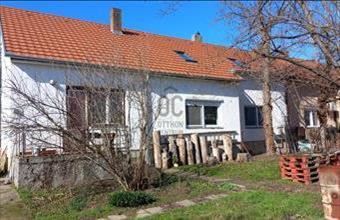 Eladó Szekszárdi ikerház hirdetés (45734618)