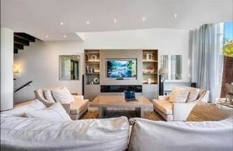 Eladó Spanyolországi sorház hirdetés (73178618)