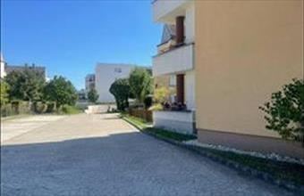 Kiadó Győri egyedi garázs hirdetés (35172313)