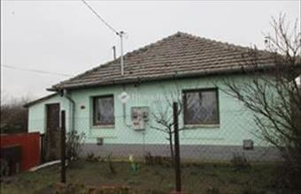 Eladó Tiszarádi családi ház hirdetés (91836575)