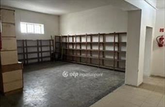 Eladó Bári üzlethelyiség utcafronton hirdetés (43838375)