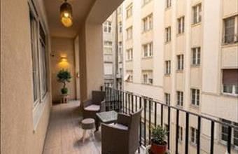 Eladó Budapest VI. kerületi tégla lakás hirdetés (32943974)