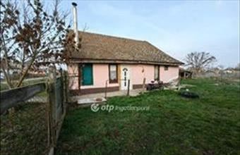 Eladó Karcagi családi ház hirdetés (77247731)