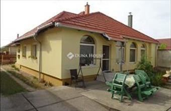 Eladó Kecskeméti családi ház hirdetés (79688747)