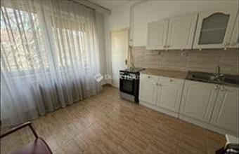 Eladó Kecskeméti tégla lakás hirdetés (77446144)