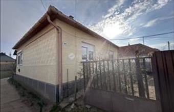 Eladó Bajai családi ház hirdetés (95842464)