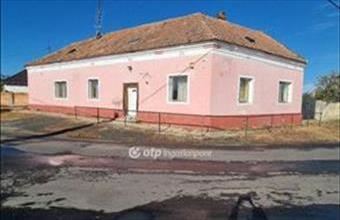 Eladó Egyházaskeszői családi ház hirdetés (59135249)