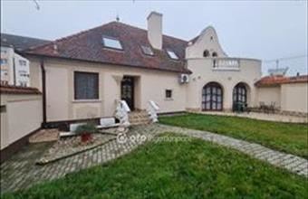 Eladó Pápai családi ház hirdetés (33985243)