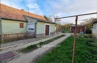 Eladó Külsővati családi ház hirdetés (73517941)