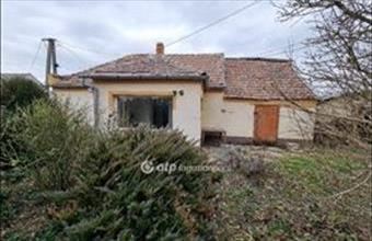 Eladó Külsővati családi ház hirdetés (23283658)