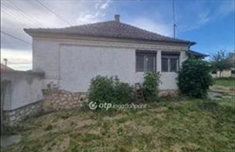 Eladó Ugodi családi ház hirdetés (24376743)