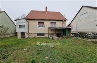 Eladó Devecseri családi ház hirdetés (23581484)