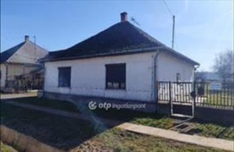 Eladó Kölcsei családi ház hirdetés (52934391)