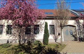 Eladó Bajai családi ház hirdetés (87992377)