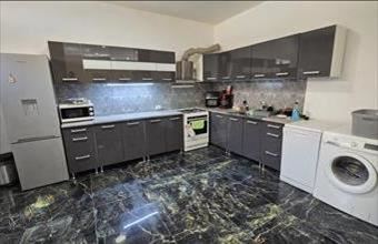 Eladó Újpetrei családi ház hirdetés (36796469)