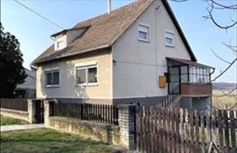 Eladó Kölesdi családi ház hirdetés (17235554)