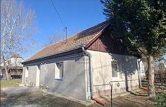 Eladó Tápiószelei családi ház hirdetés (67335532)